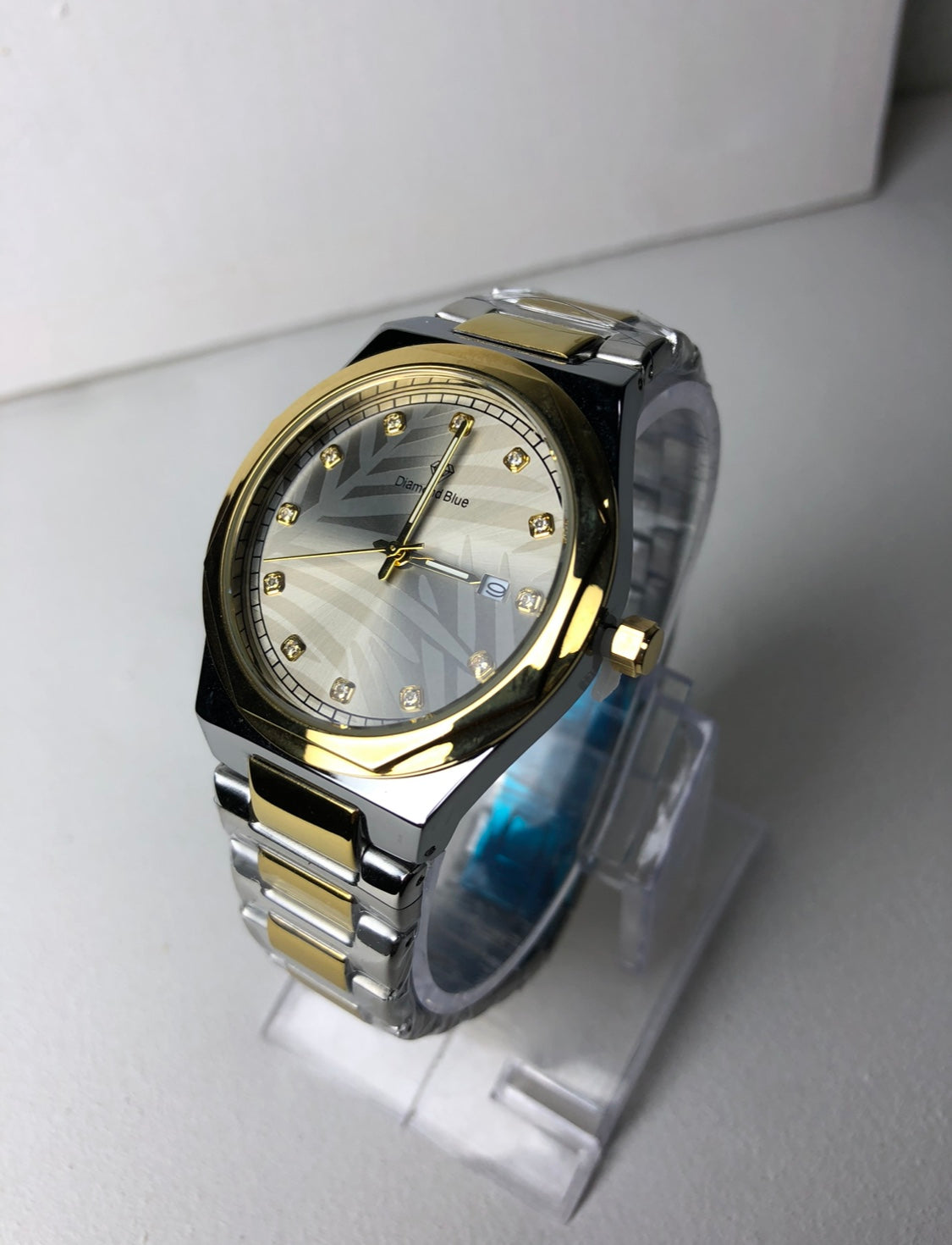 Diamond Blue Royal Edge – Two-Tone Brilliance